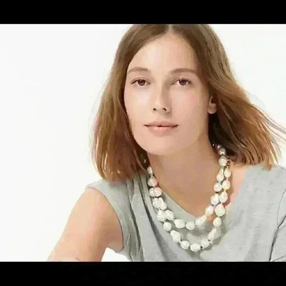 J Crew Rainbow Pop Pearl Necklace - Picture 3 of 6